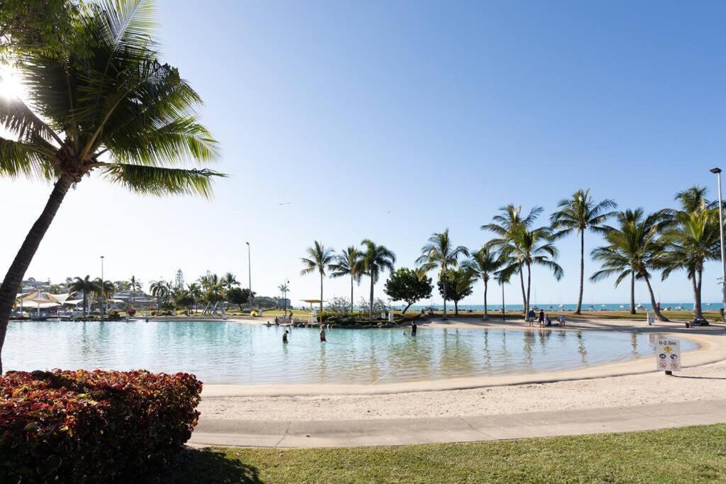 Ocean View 33A Studio Pool Ocean View Wifi Airlie Beach Bagian luar foto