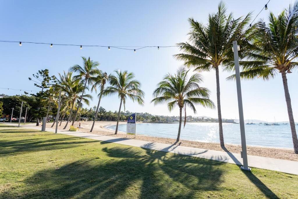 Ocean View 33A Studio Pool Ocean View Wifi Airlie Beach Bagian luar foto