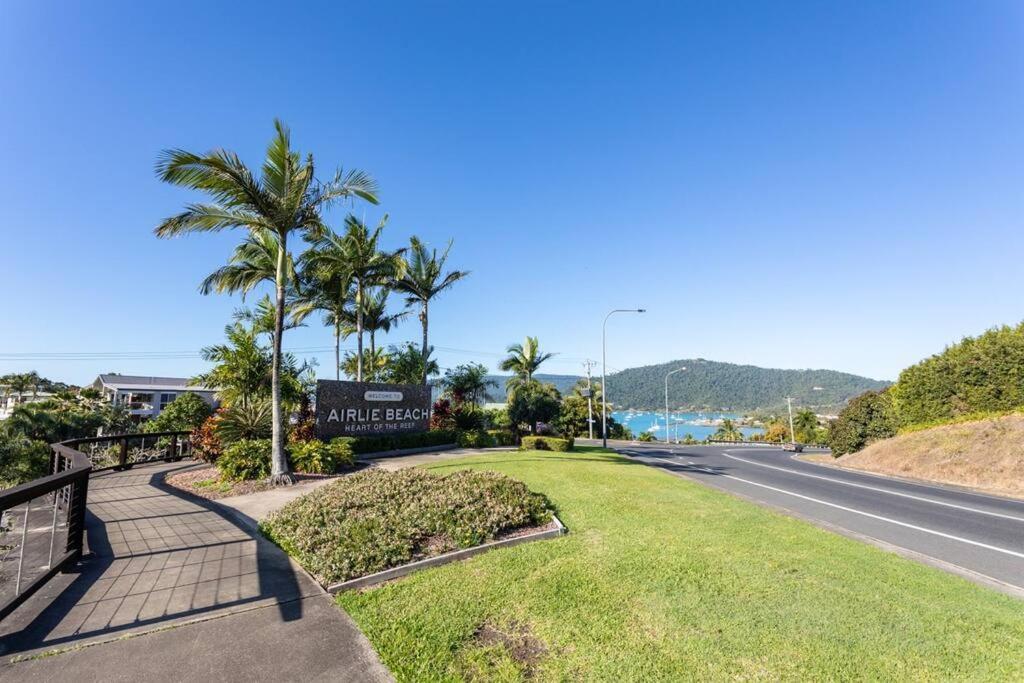 Ocean View 33A Studio Pool Ocean View Wifi Airlie Beach Bagian luar foto