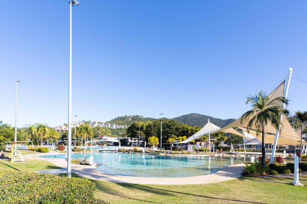 Ocean View 33A Studio Pool Ocean View Wifi Airlie Beach Bagian luar foto