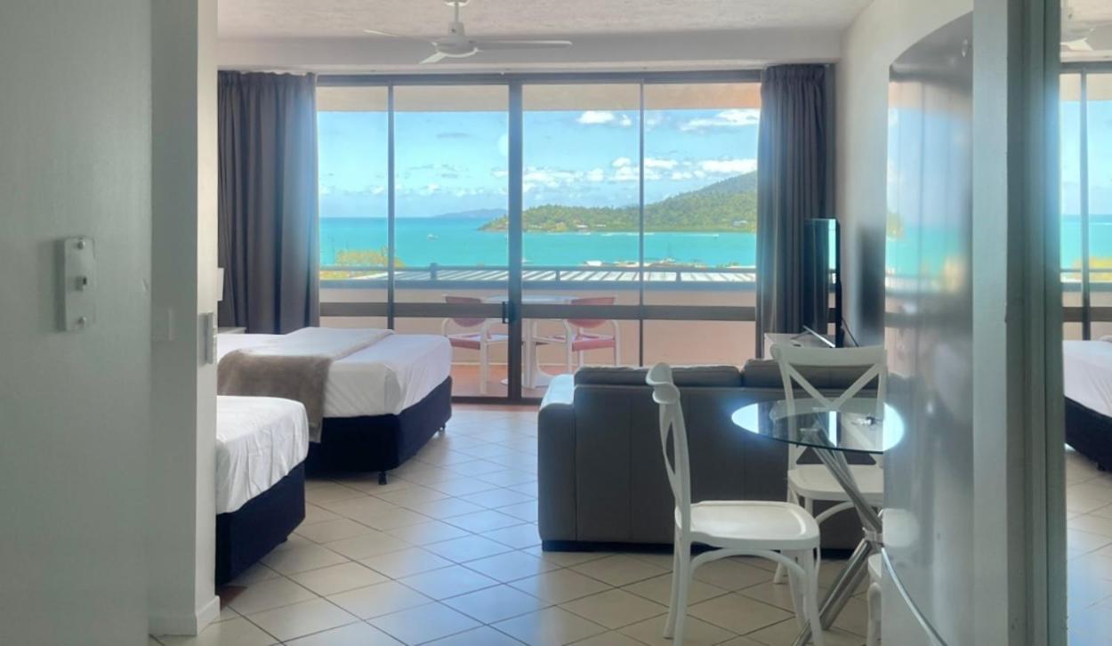 Ocean View 33A Studio Pool Ocean View Wifi Airlie Beach Bagian luar foto